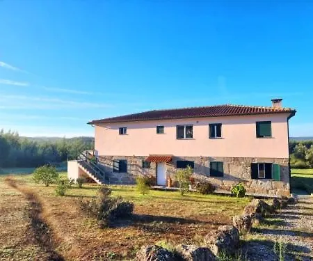 Quinta Da Barroca Do Cabo Alojamento de Acomodação e Pequeno-almoço